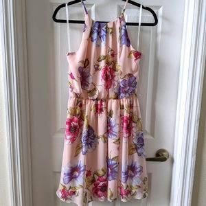 Floral Mini Dress 🌺